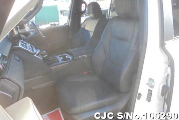 Toyota Land Cruiser in Pearl for Sale Image 4