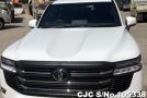 Toyota Land Cruiser in White for Sale Image 10