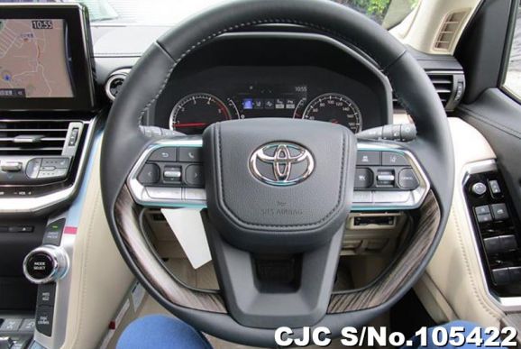 Toyota Land Cruiser in White Pearl for Sale Image 19