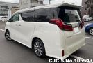 Toyota Alphard in White Pearl Crystal Shine for Sale Image 2