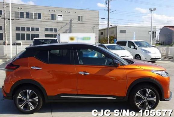 Nissan Kicks in Orange for Sale Image 5