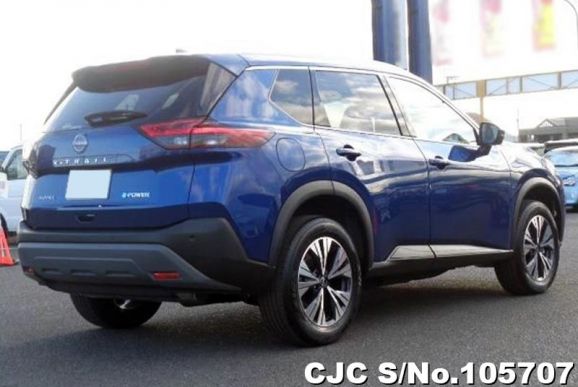 Nissan X-Trail in Caspian Blue for Sale Image 2