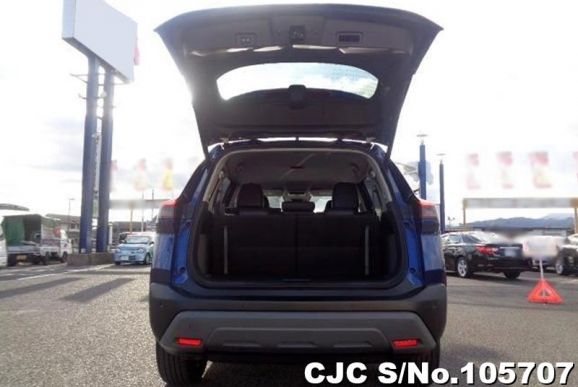 Nissan X-Trail in Caspian Blue for Sale Image 8