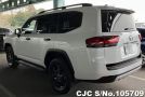 Toyota Land Cruiser in Pearl for Sale Image 1