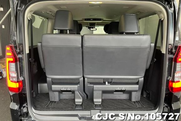 Toyota GranAce in Black for Sale Image 8