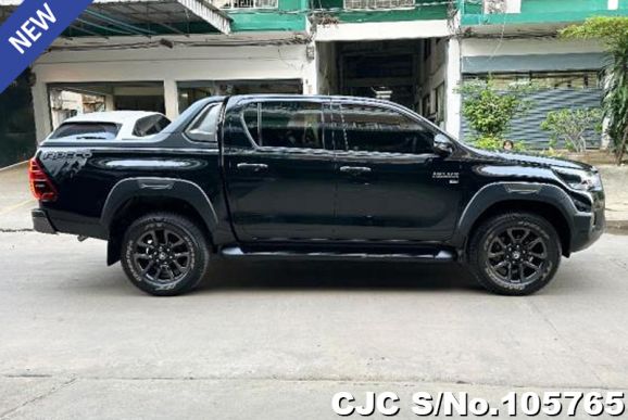 Toyota Hilux in Black for Sale Image 3