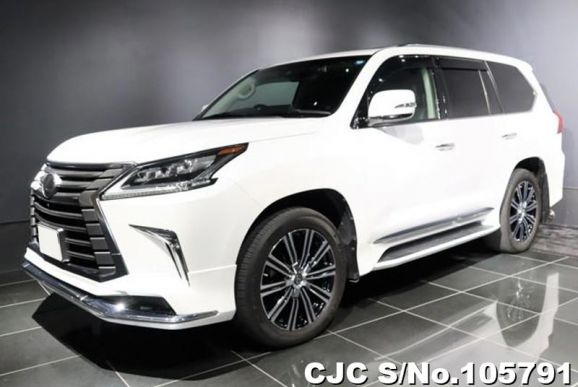 Lexus LX 570 in Pearl for Sale Image 3