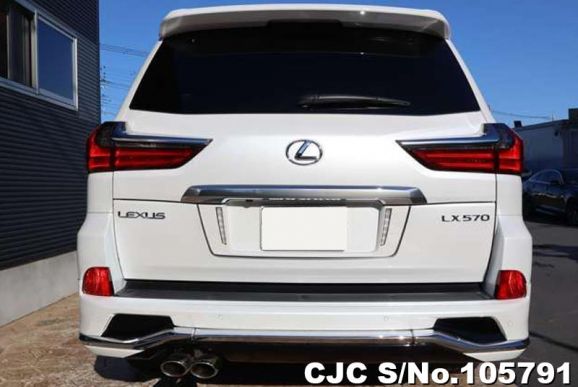 Lexus LX 570 in Pearl for Sale Image 5