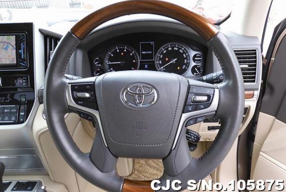 Toyota Land Cruiser in Gold for Sale Image 12