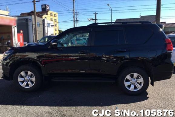 Toyota Land Cruiser Prado in Black for Sale Image 7