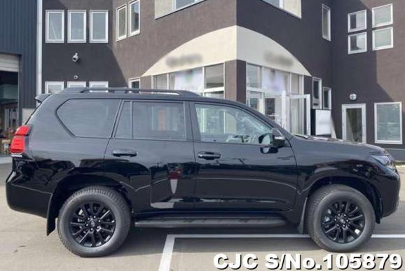 Toyota Land Cruiser Prado in Black for Sale Image 3