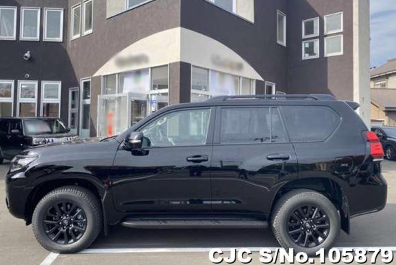 Toyota Land Cruiser Prado in Black for Sale Image 4