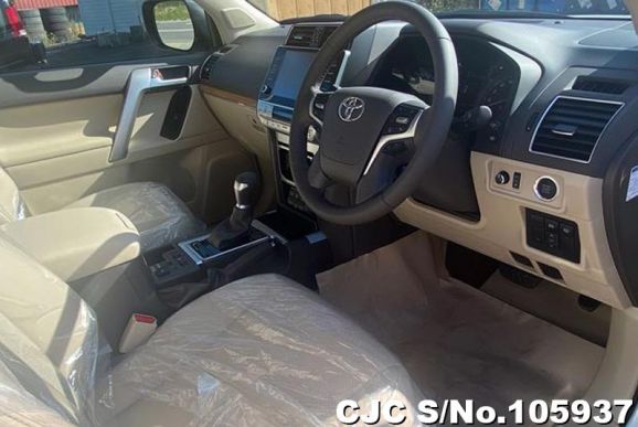 Toyota Land Cruiser Prado in Pearl for Sale Image 10