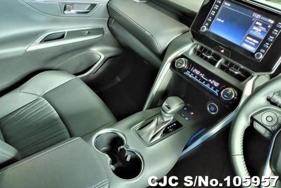 Toyota Harrier in Pearl for Sale Image 13