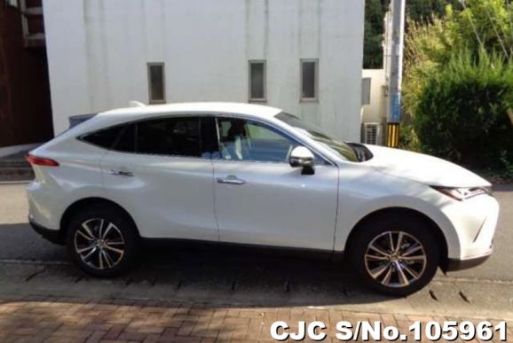 Toyota Harrier in Pearl for Sale Image 5