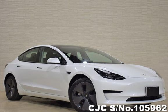 Tesla Model 3 in White for Sale Image 0