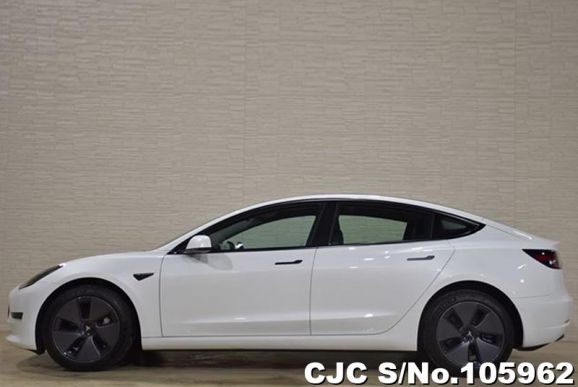 Tesla Model 3 in White for Sale Image 5