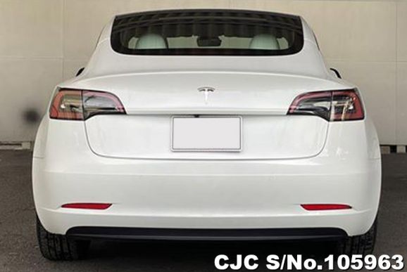 Tesla Model 3 in Pearl for Sale Image 2