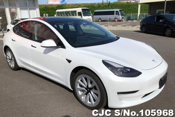 Tesla Model 3 in Pearl for Sale Image 0