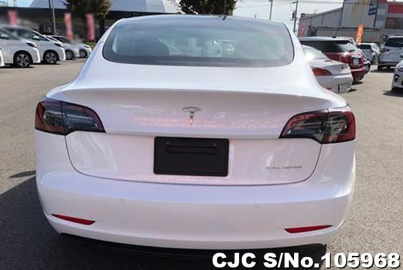 Tesla Model 3 in Pearl for Sale Image 5