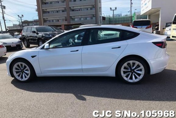 Tesla Model 3 in Pearl for Sale Image 7