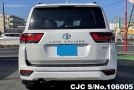 Toyota Land Cruiser in Pearl for Sale Image 5