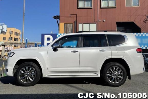 Toyota Land Cruiser in Pearl for Sale Image 7