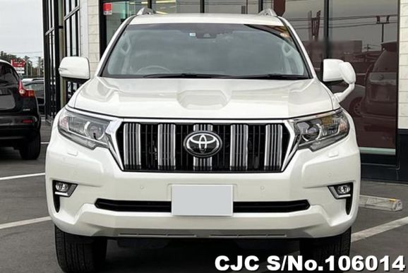 Toyota Land Cruiser Prado in White Pearl for Sale Image 3