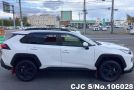 Toyota Rav4 in White for Sale Image 6