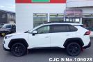 Toyota Rav4 in White for Sale Image 7