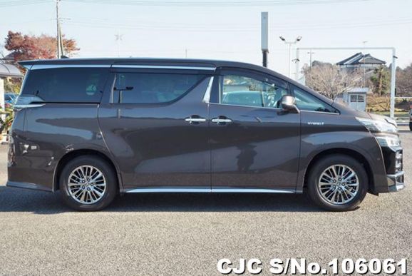 Toyota Vellfire in Graphite for Sale Image 6