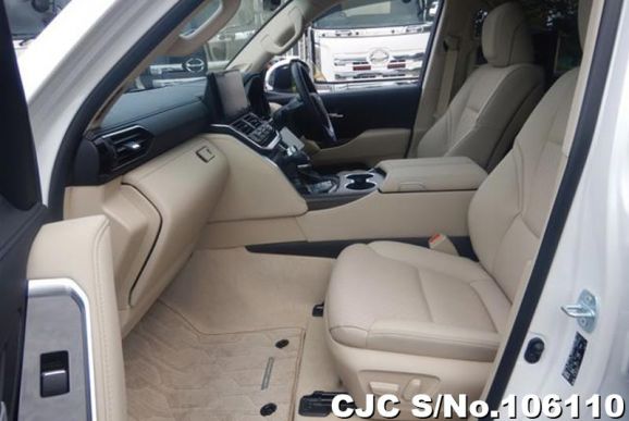 Toyota Land Cruiser in Pearl for Sale Image 11