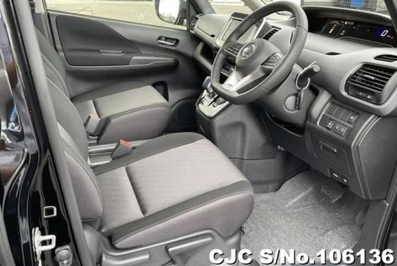 Nissan Serena in Diamond Black for Sale Image 6