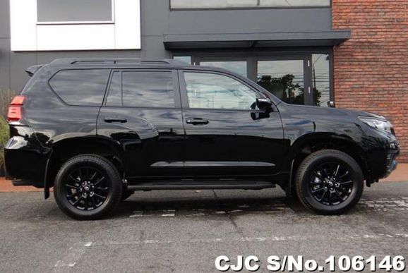 Toyota Land Cruiser Prado in Black for Sale Image 6