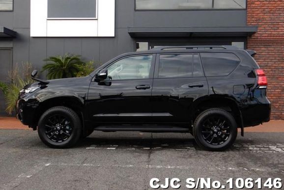 Toyota Land Cruiser Prado in Black for Sale Image 7