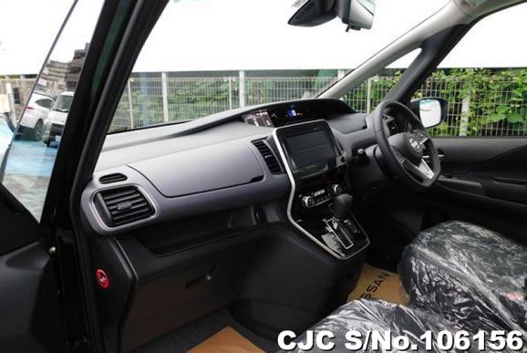 Nissan Serena in Black for Sale Image 10