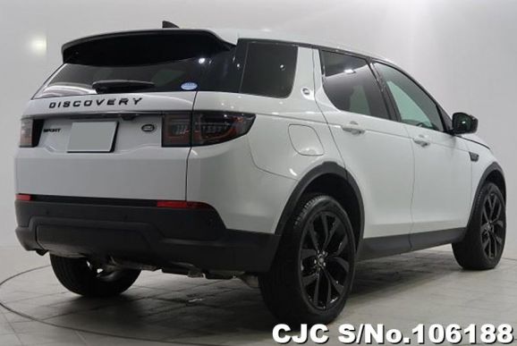 Land Rover Discovery in Yulong White for Sale Image 1