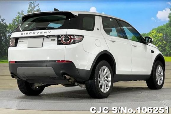 Land Rover Discovery in Fuji White for Sale Image 2