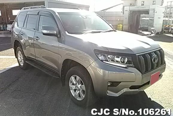 Toyota Land Cruiser Prado in Gun Metallic for Sale Image 0