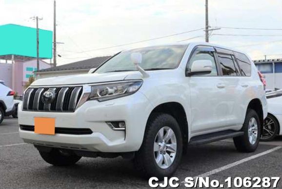 Toyota Land Cruiser Prado in Pearl White for Sale Image 3