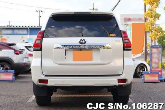 Toyota Land Cruiser Prado in Pearl White for Sale Image 5