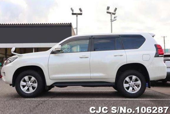 Toyota Land Cruiser Prado in Pearl White for Sale Image 7