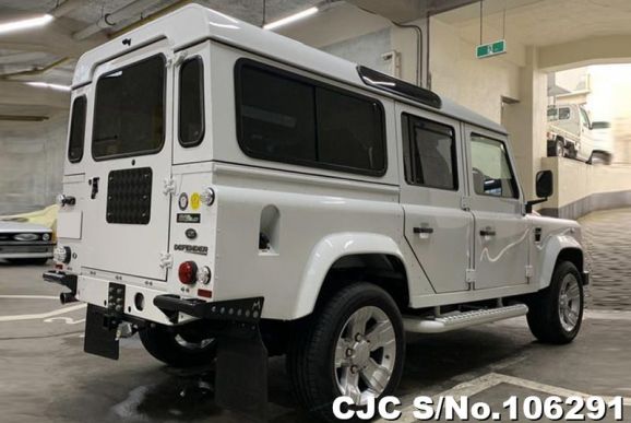 Land Rover Defender in White for Sale Image 1