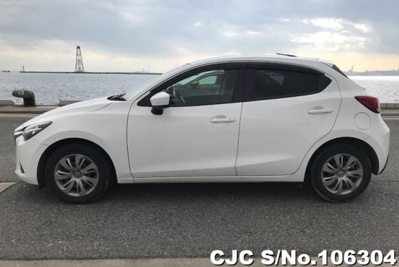 Mazda Demio in White for Sale Image 7