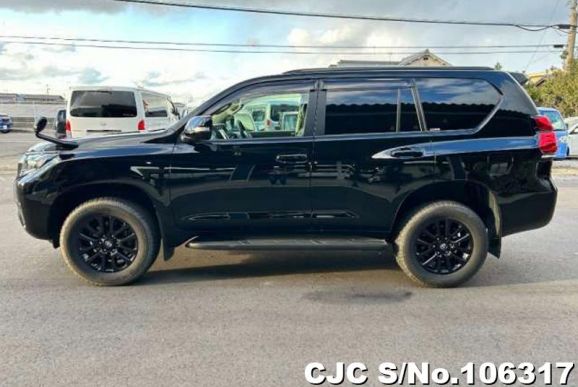 Toyota Land Cruiser Prado in Black for Sale Image 5