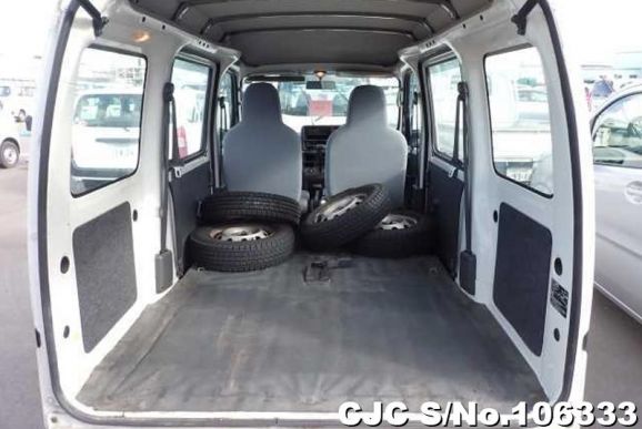 Daihatsu Hijet Van in White for Sale Image 2