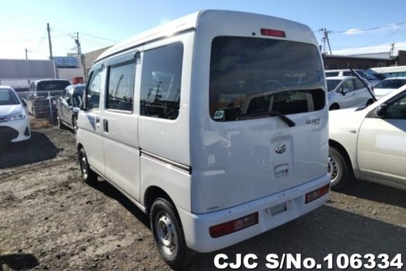 Daihatsu Hijet Van in White for Sale Image 2