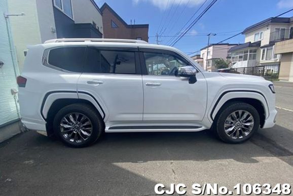 Toyota Land Cruiser in Pearl for Sale Image 5