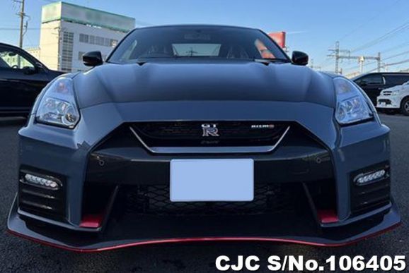 Nissan GTR in Gray for Sale Image 3