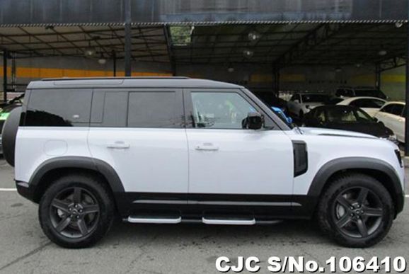 Land Rover Defender in White for Sale Image 6